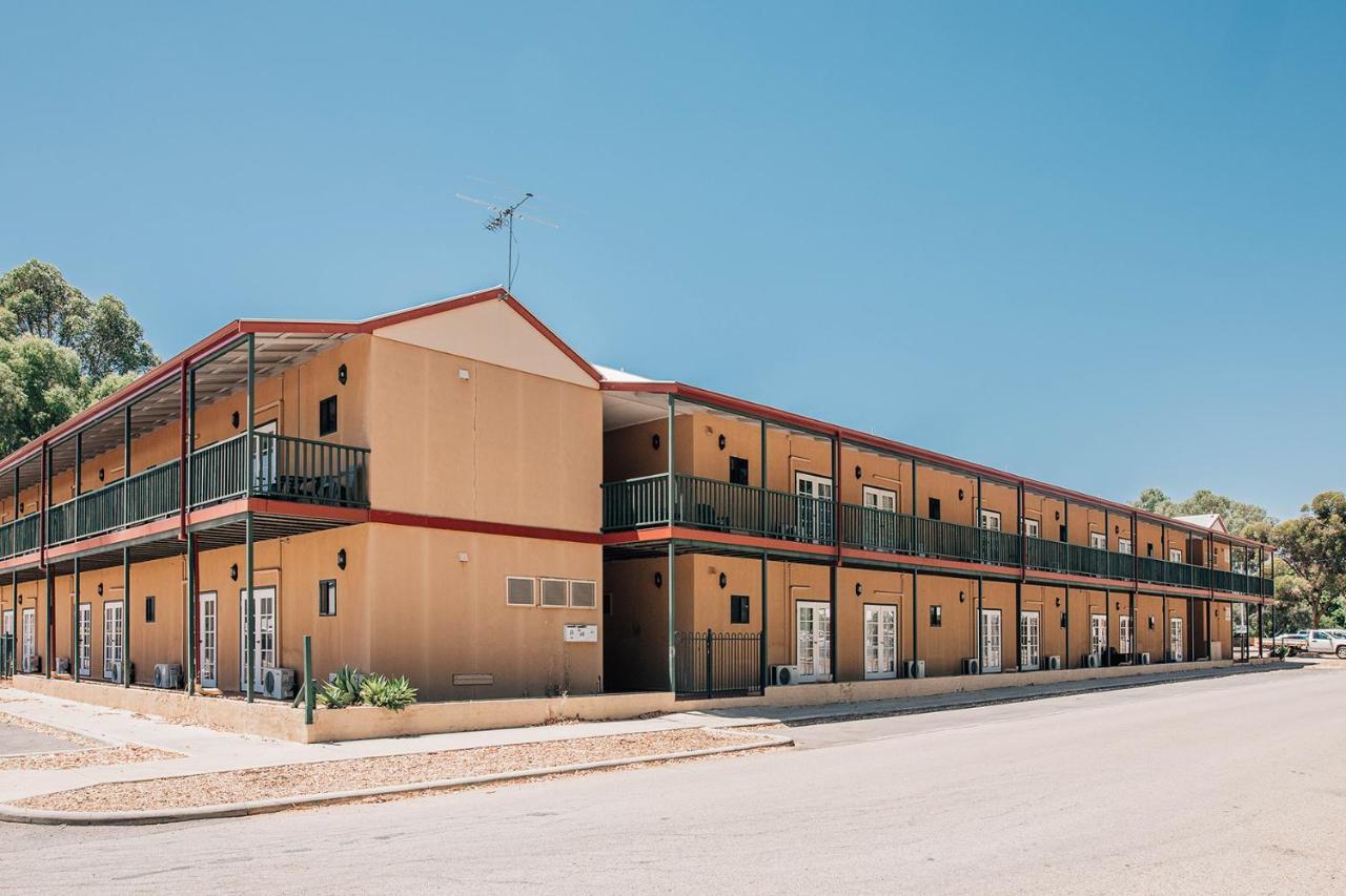 Settlers Hotel يورك المظهر الخارجي الصورة
