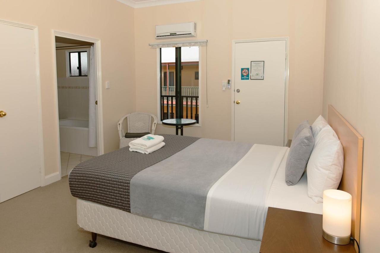Settlers Hotel يورك المظهر الخارجي الصورة