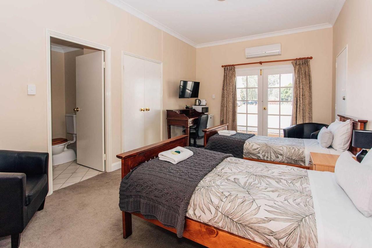 Settlers Hotel يورك المظهر الخارجي الصورة