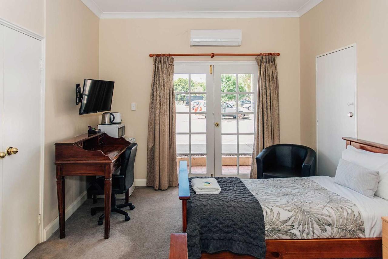 Settlers Hotel يورك المظهر الخارجي الصورة